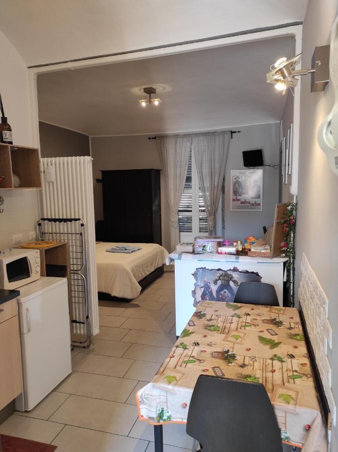 Appartement Cinecasa Di Andrea E Cristina à Turin Extérieur photo