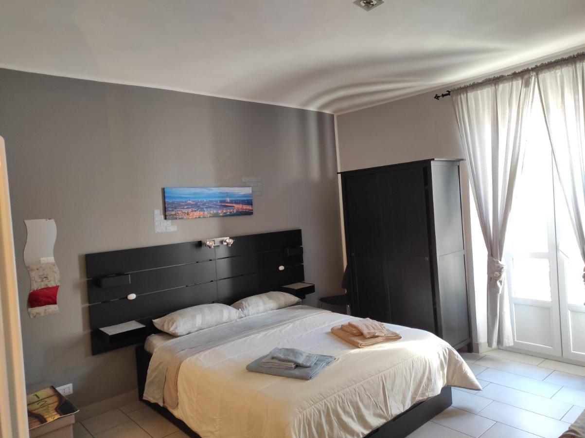 Appartement Cinecasa Di Andrea E Cristina à Turin Extérieur photo