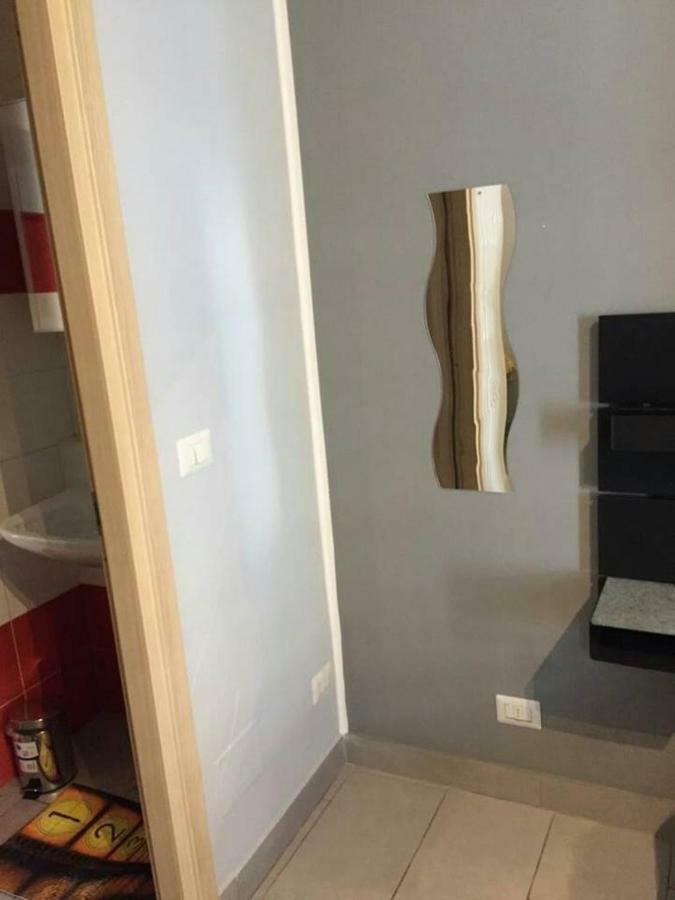 Appartement Cinecasa Di Andrea E Cristina à Turin Extérieur photo